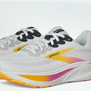 Brooks Womens Ghost 17 Neutral Running Shoe Oyster Apricot Pink Size 8.5
